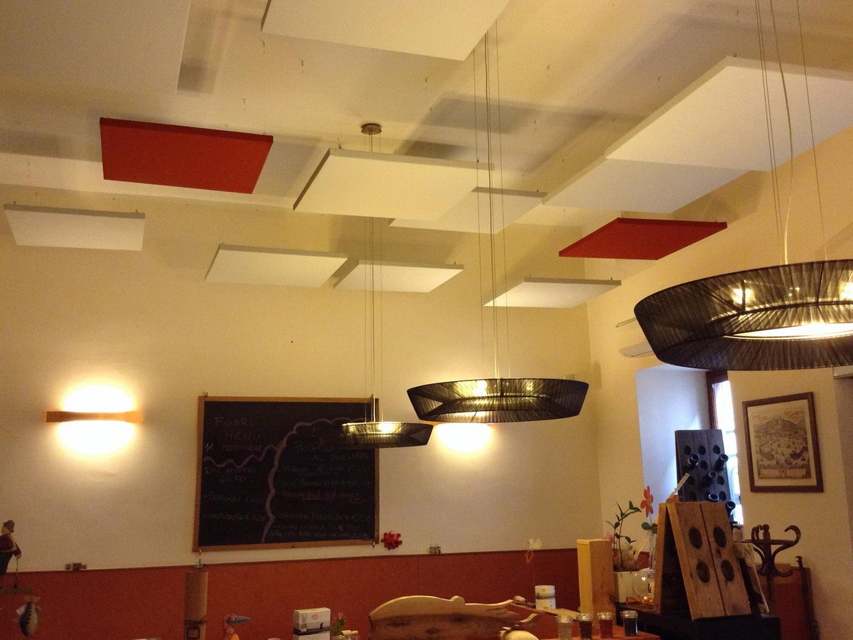 Restaurant-Nero-di-Seppia-Trieste-suspended-Decho-sound-absorbers