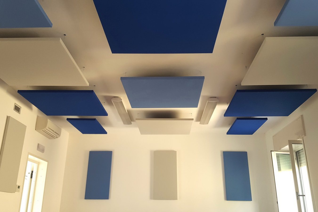 Suspended-ceiling-sound-absorbing-installations-classrooms